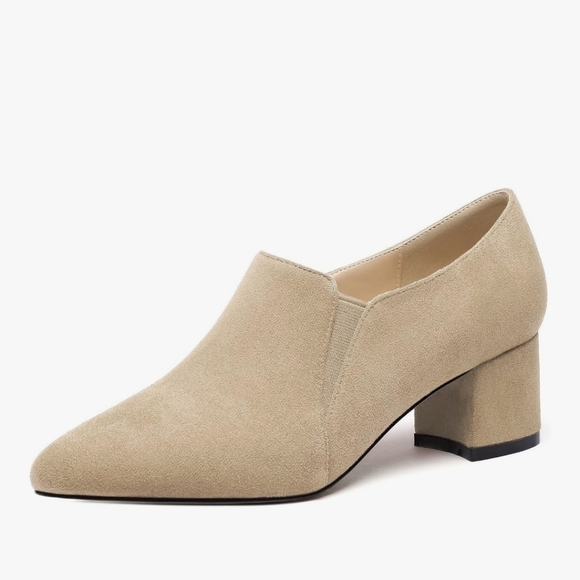 Elegant Tan Women's Block Heel Shoes - Picture 1 of 8